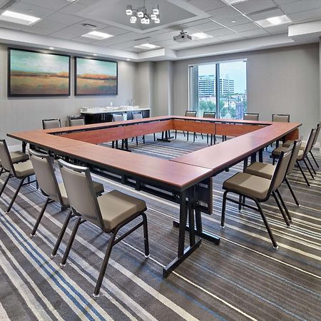 Doubletree By Hilton Edmonton Downtown Hotel Luaran gambar