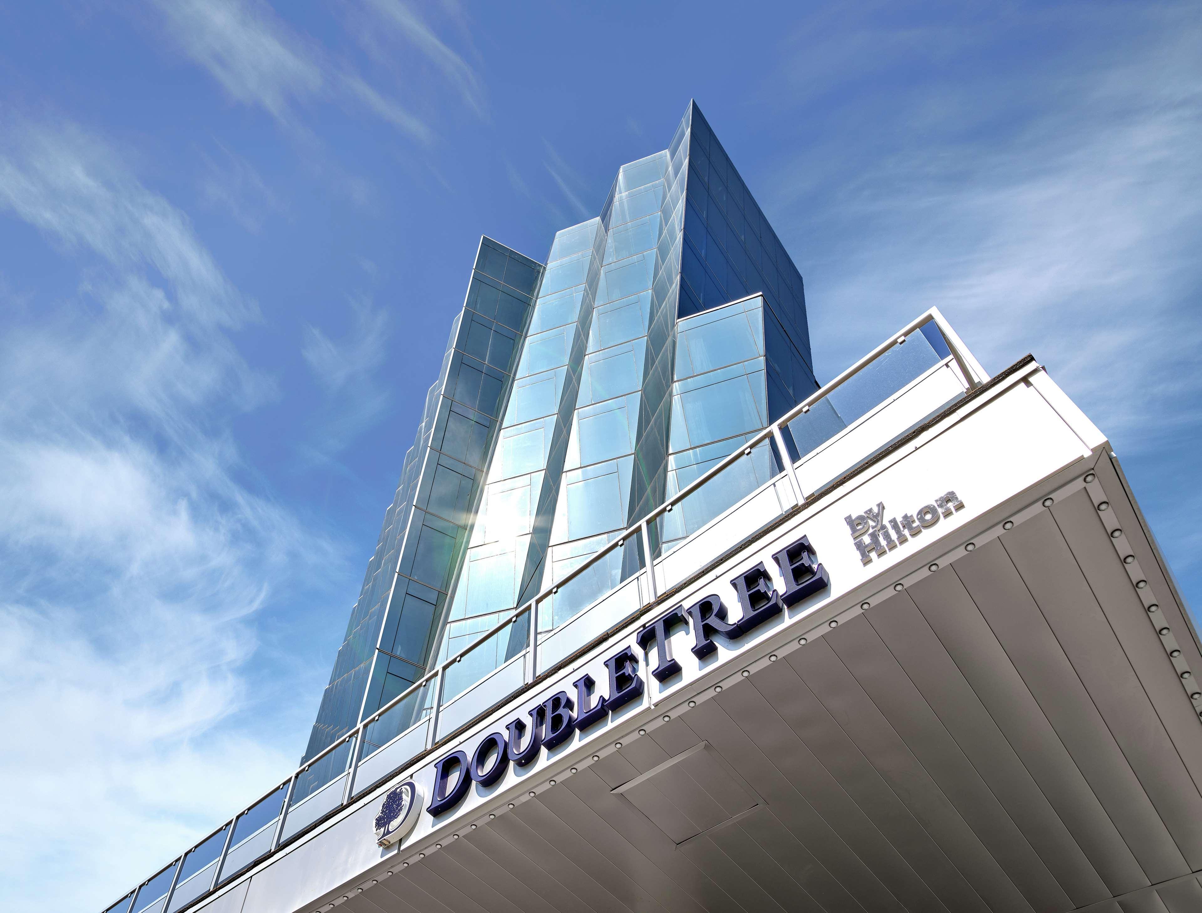 Doubletree By Hilton Edmonton Downtown Hotel Luaran gambar