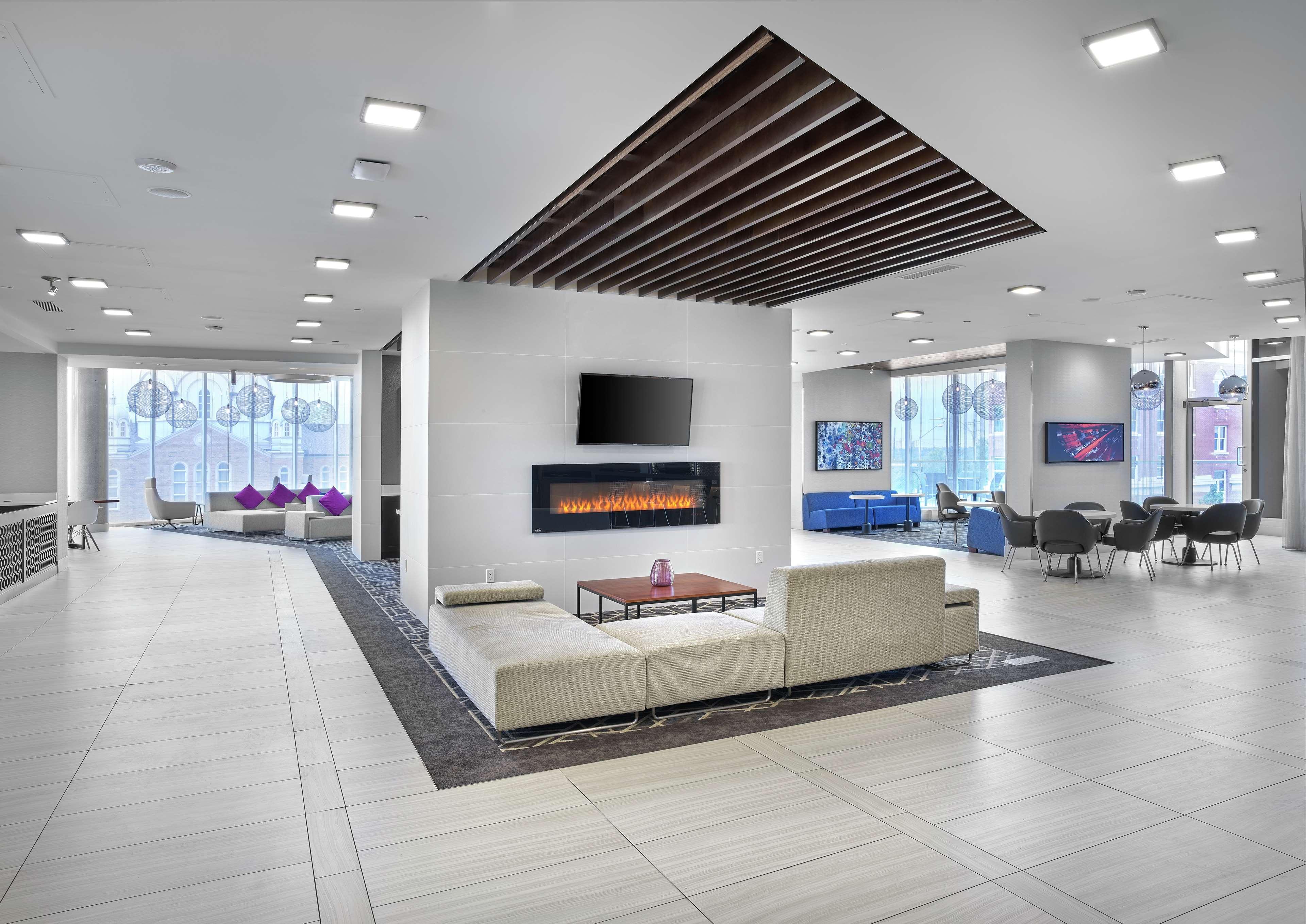 Doubletree By Hilton Edmonton Downtown Hotel Luaran gambar