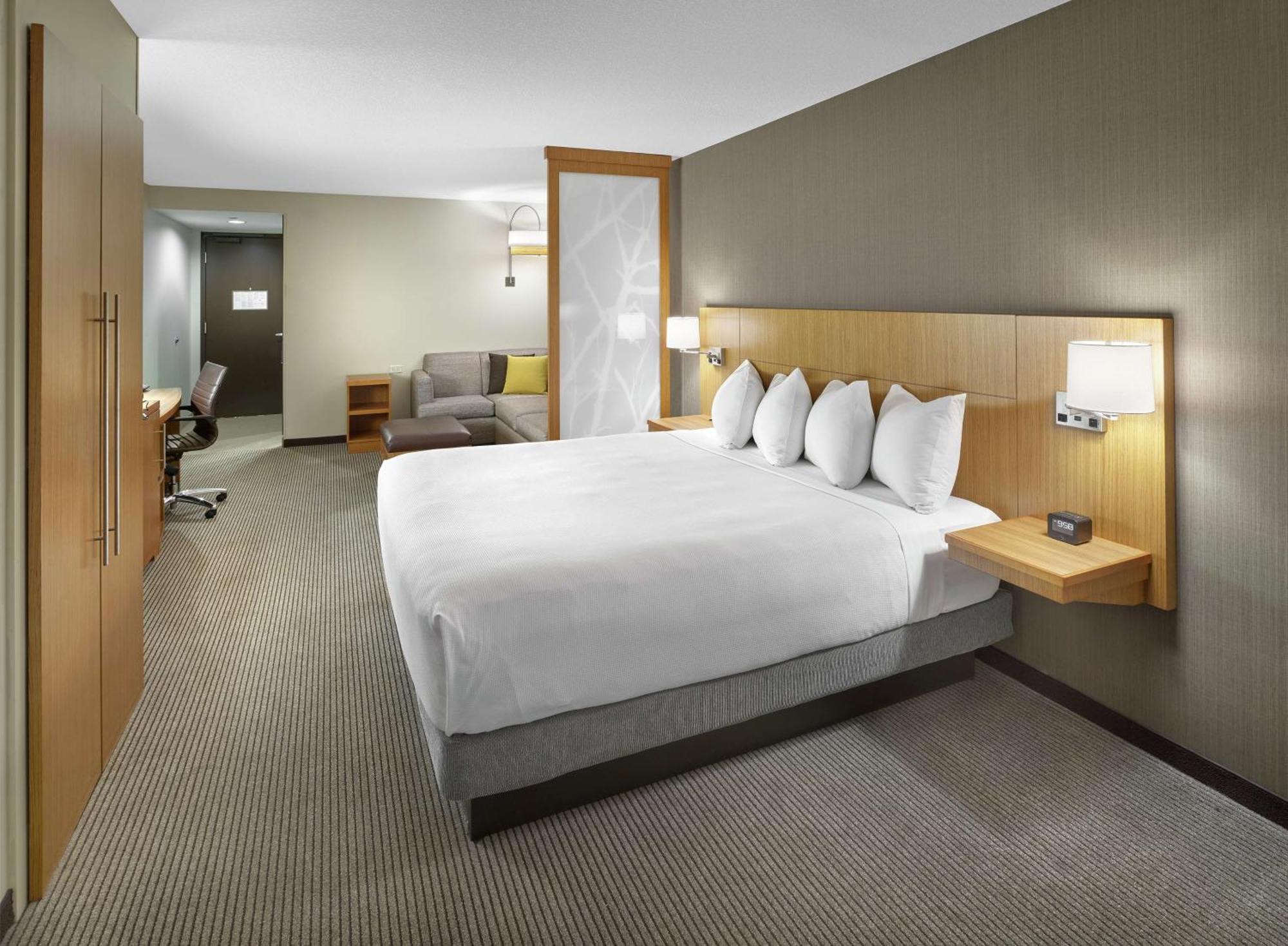 Doubletree By Hilton Edmonton Downtown Hotel Luaran gambar