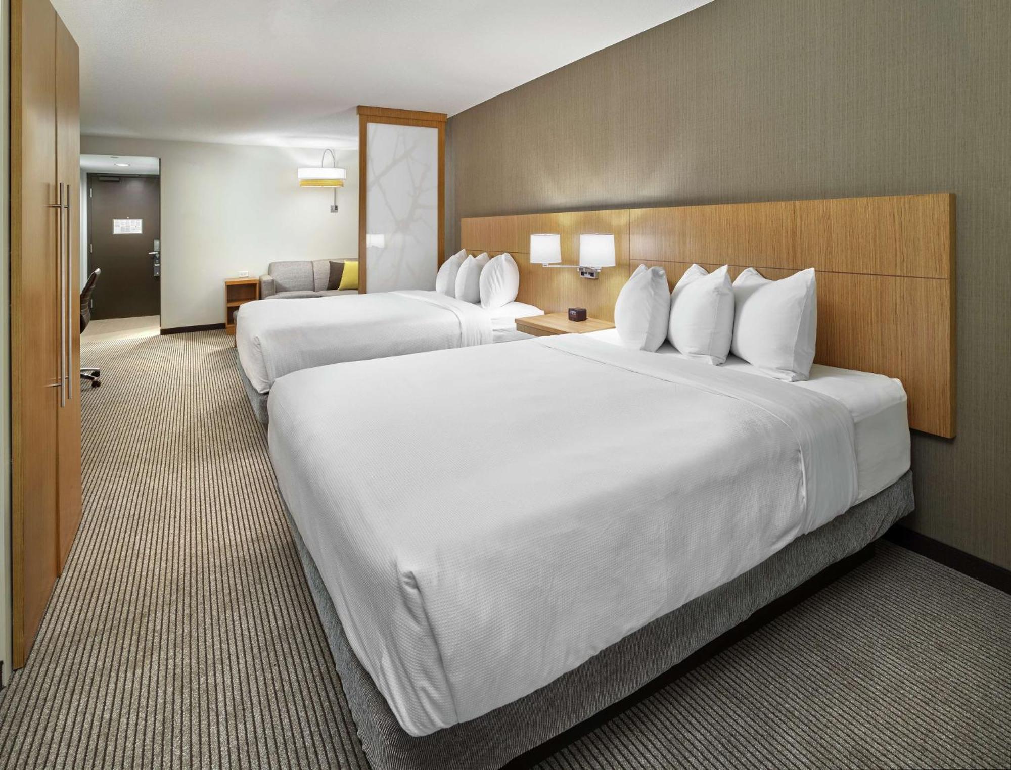 Doubletree By Hilton Edmonton Downtown Hotel Luaran gambar