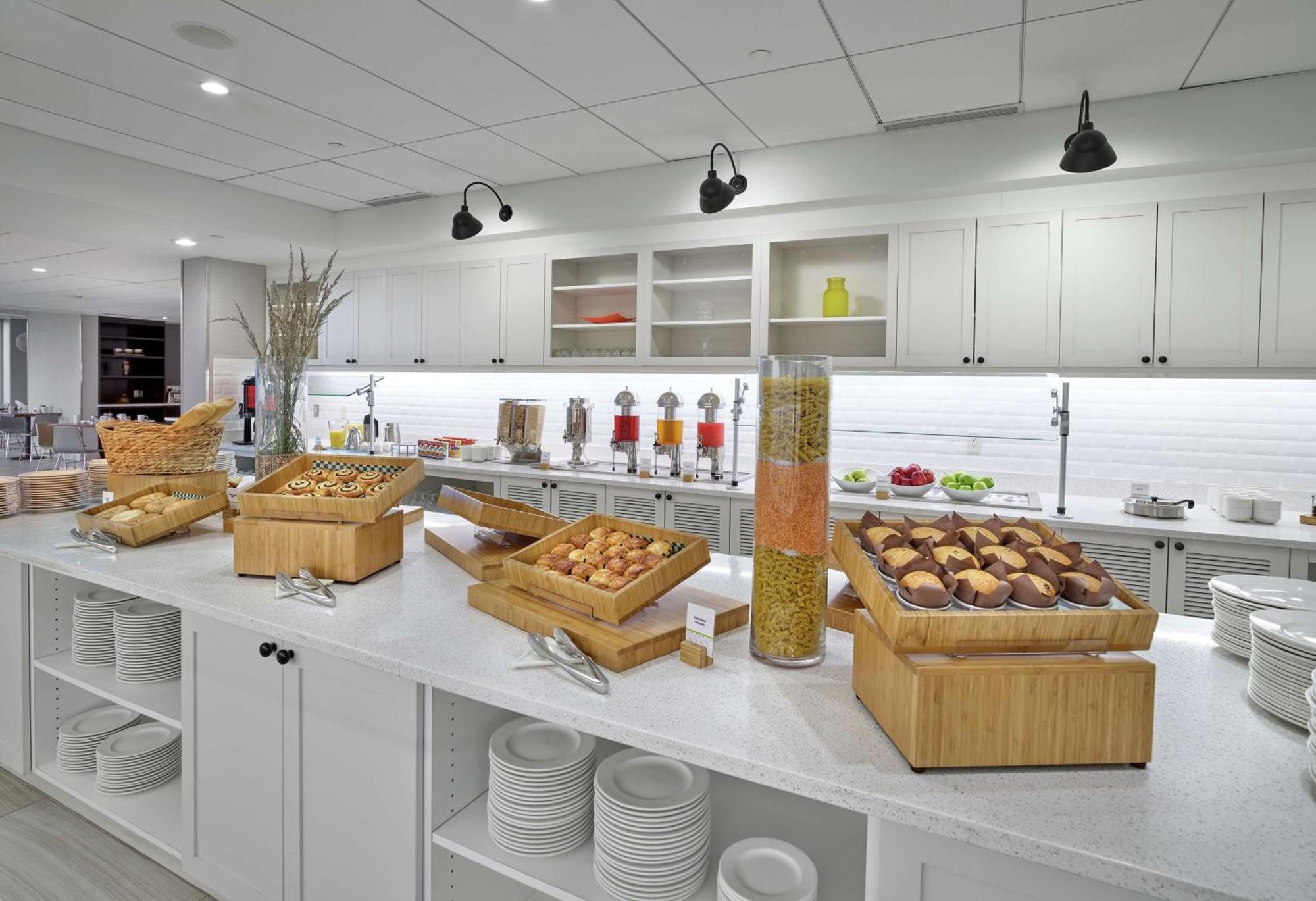 Doubletree By Hilton Edmonton Downtown Hotel Luaran gambar