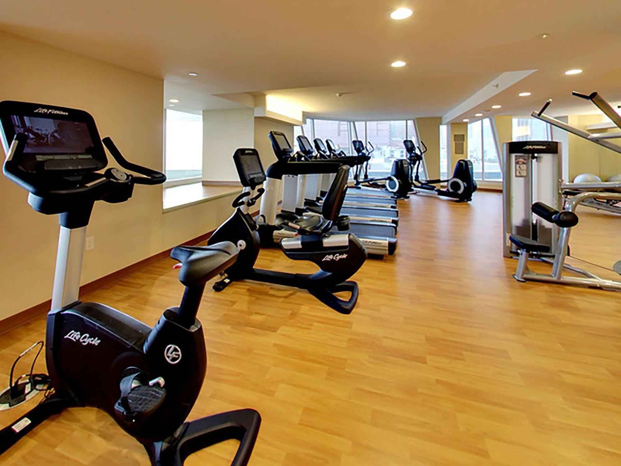 Doubletree By Hilton Edmonton Downtown Hotel Luaran gambar